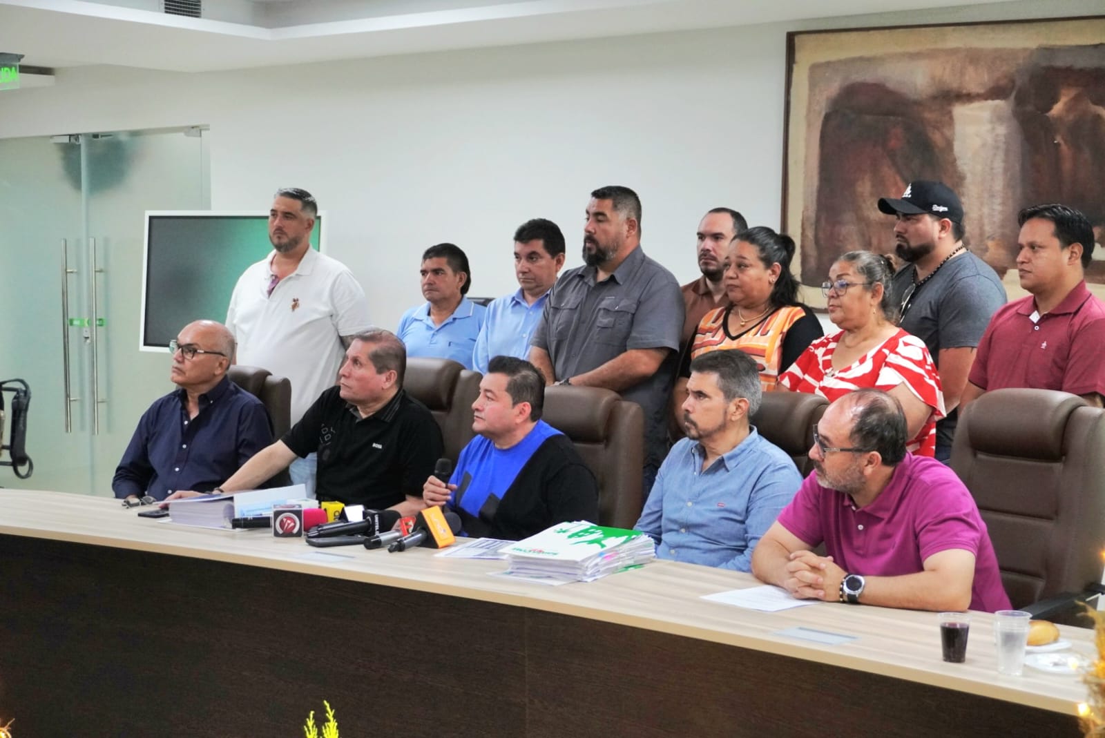 Imagen de noticia: Alcalde Jhonny Fernández anuncia decreto municipal que beneficiará a más de 100 mil familias con certificación de posesión pasiva